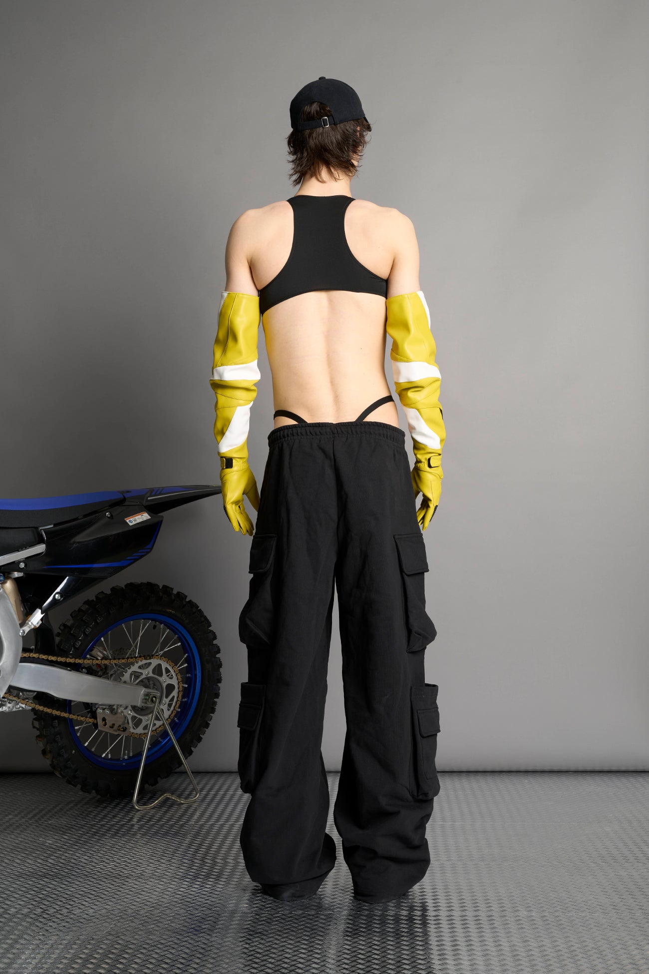 Cut Out Body - Pouch Panty — view 3