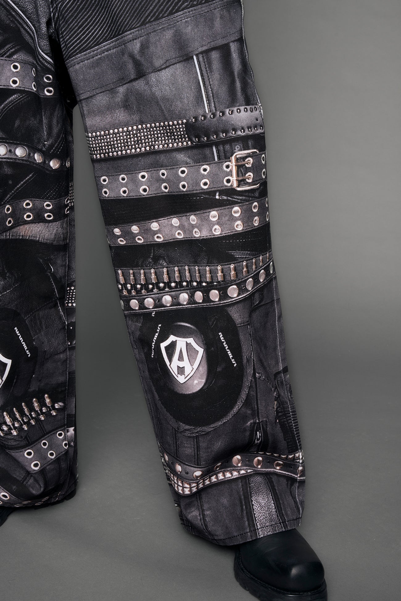 Printed Moto Baggy Pants detail