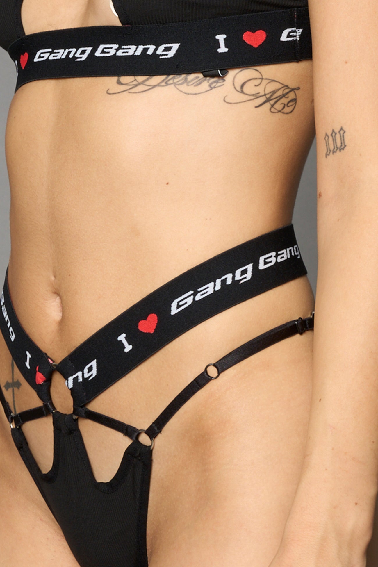 adjustable straps for individual fit