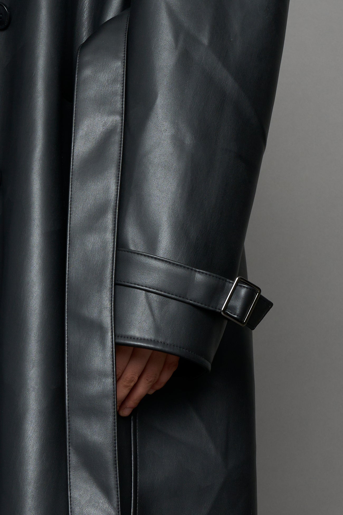 adjustable sleeve cuffs
