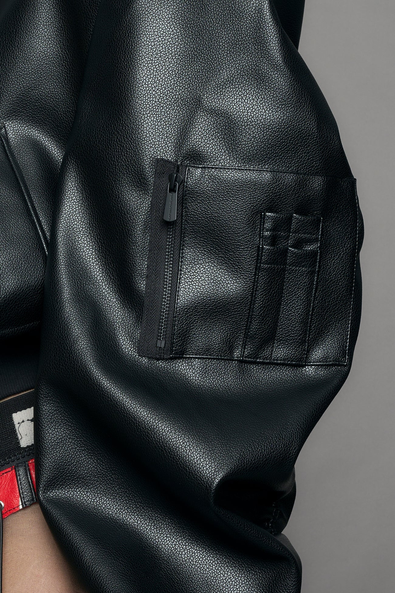 utility pocket detail