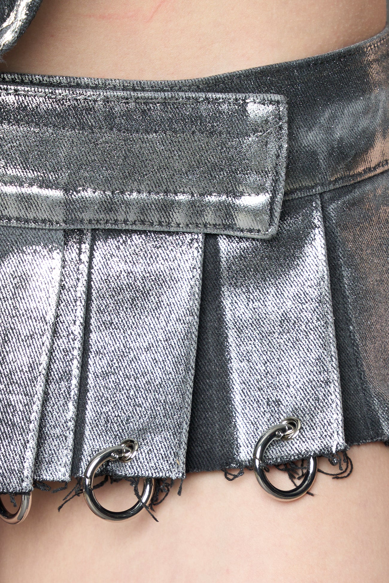 silver foil plating (individual print layer) creating a high-shine, metallic surface finish