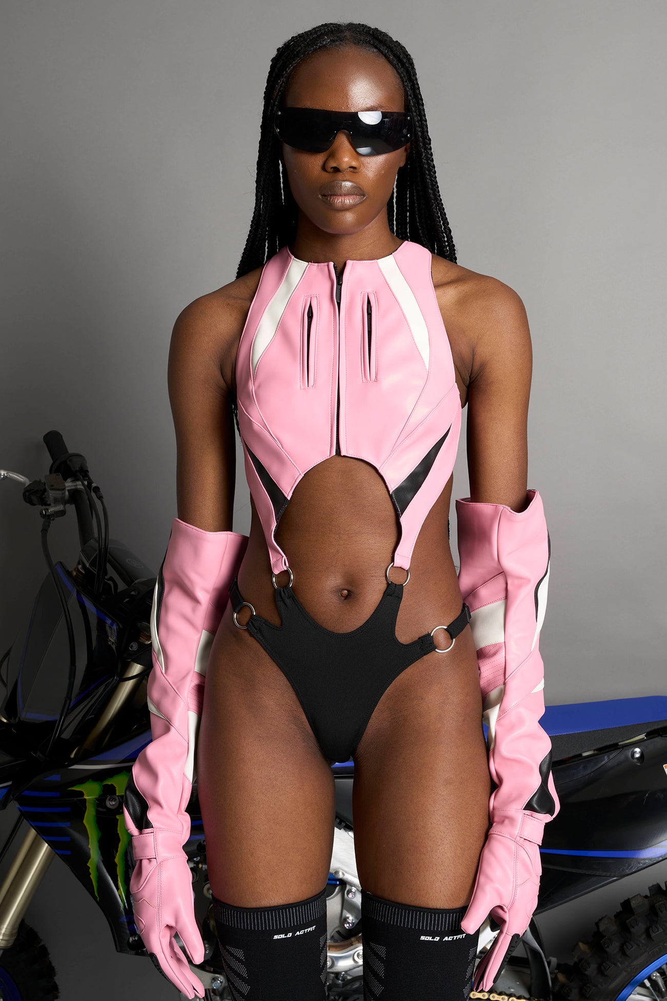 Cut Out Body - Flat Panty — view 6